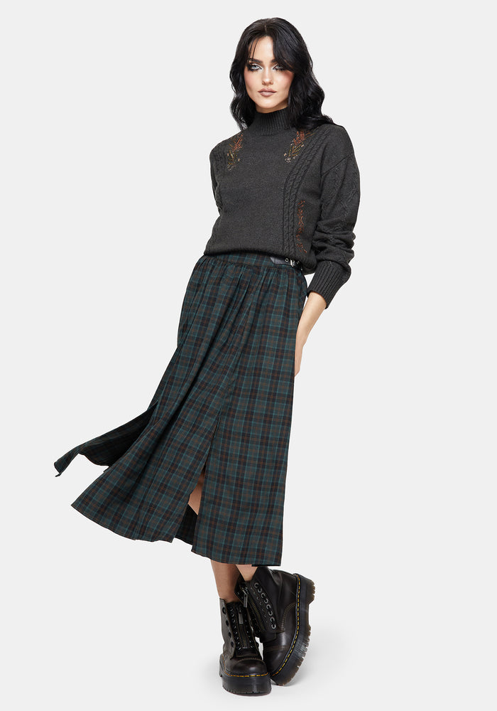 Abellona Embroidered Cable Knit Sweater