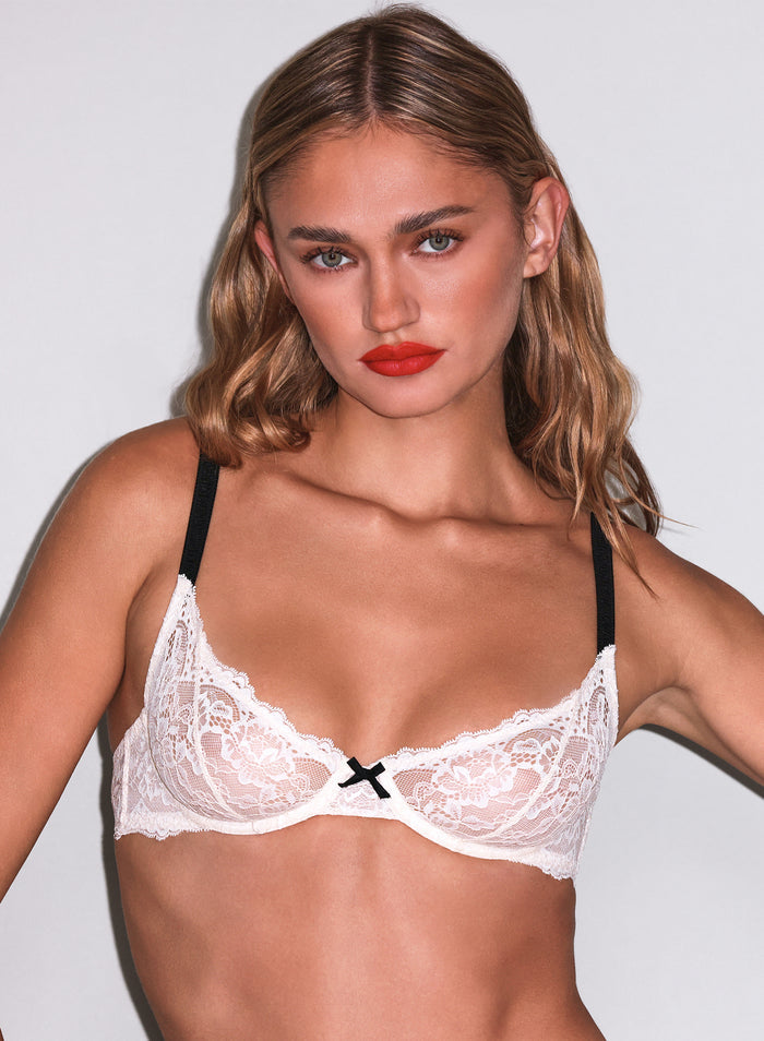 Bianca Lace Bra-linen beige-Fleur du Mal