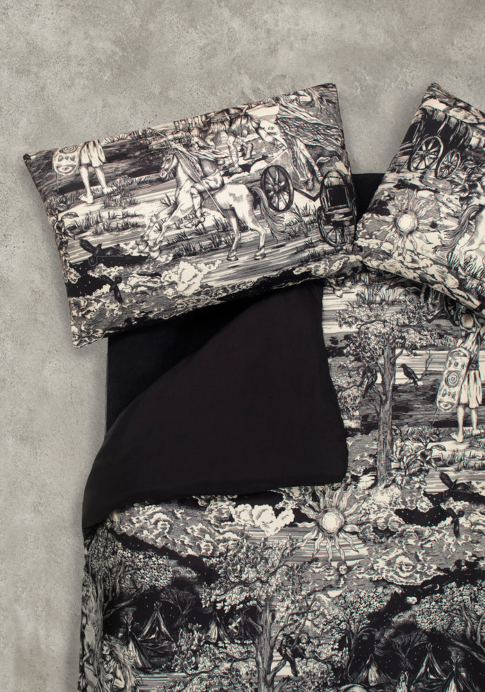 Boudicca Bedding Set (US Queen)