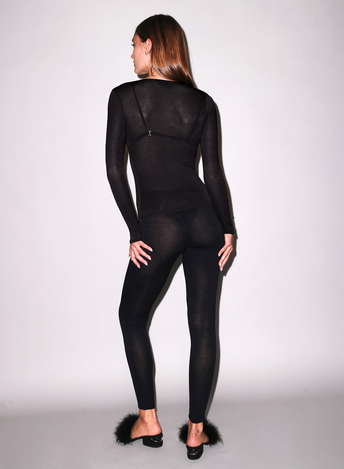 Butter Soft V-Neck Tee-black