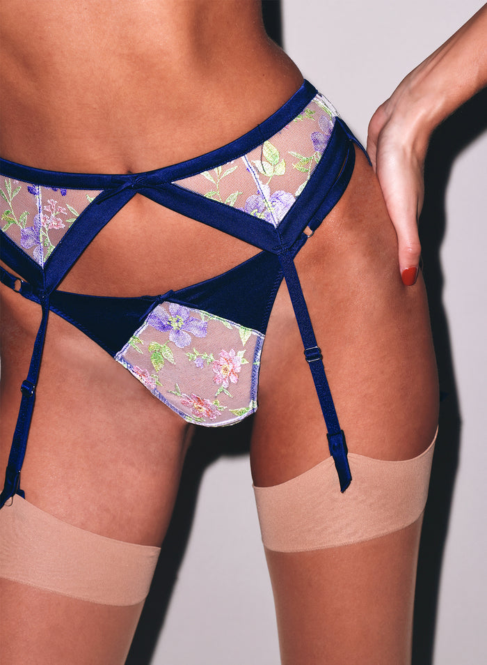 Elara Embroidery Thong-midnight navy-Fleur du Mal