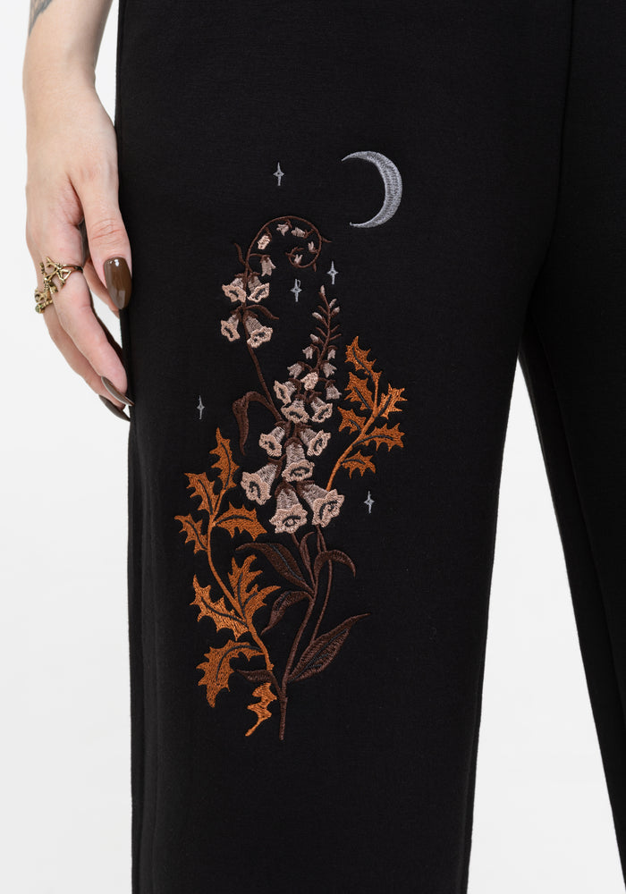 Foxglove Embroidered Straight Leg Jogger