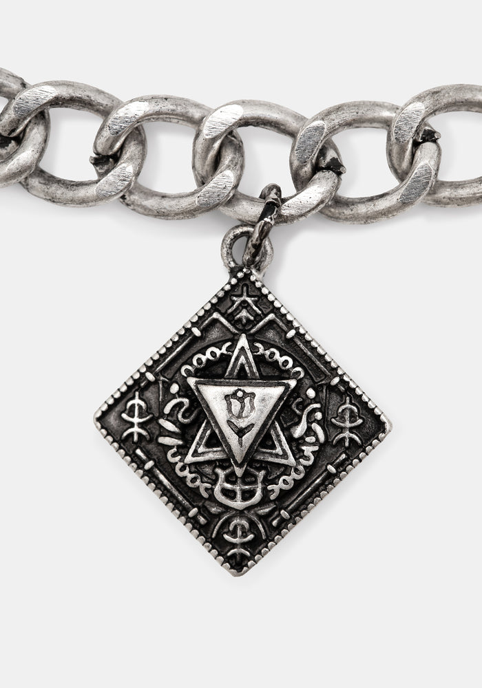 Gorthe Drop Charm Chain Belt