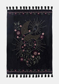 Kobra Embroidered Snake Blanket