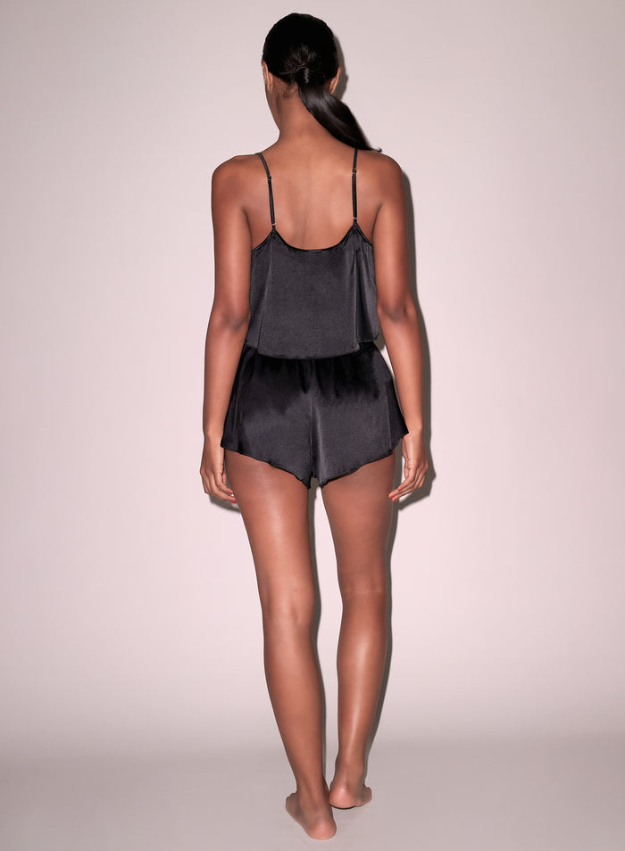 Luxe Flutter Short-black
