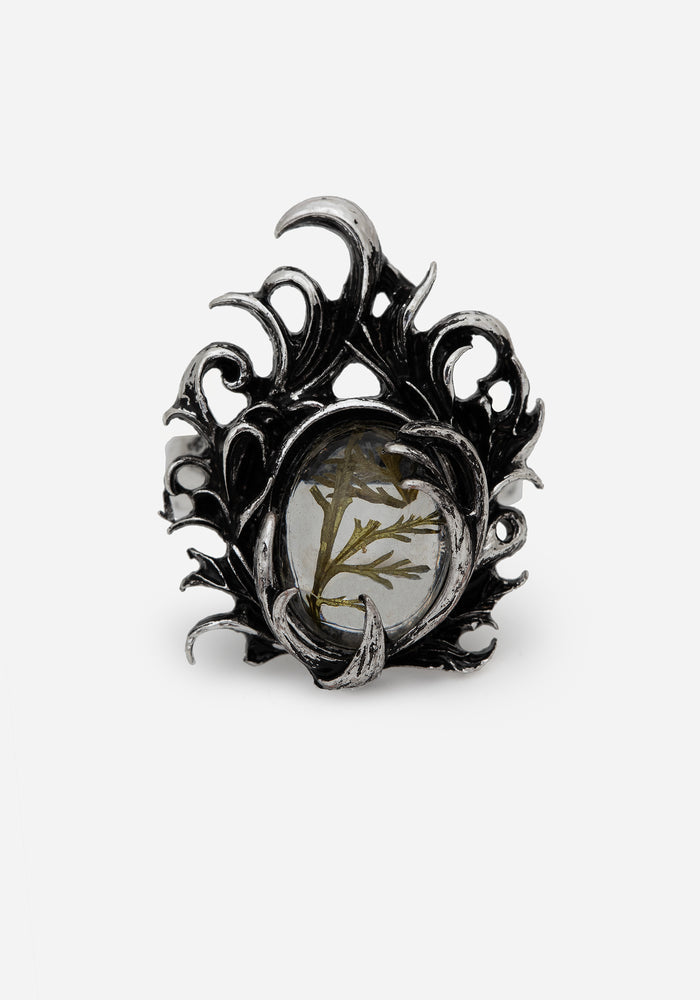 Marte Trapped Flower Ring