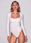 Scoop Neck Long Sleeve Bodysuit-cream pearl-Fleur du Mal