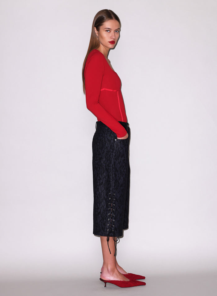 Scoop Neck Long Sleeve Bodysuit-rouge
