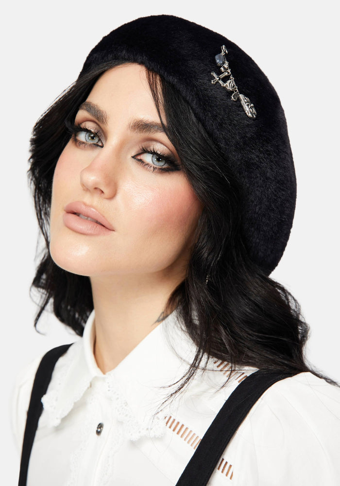 Selena Beret