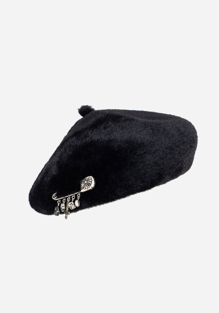 Selena Beret